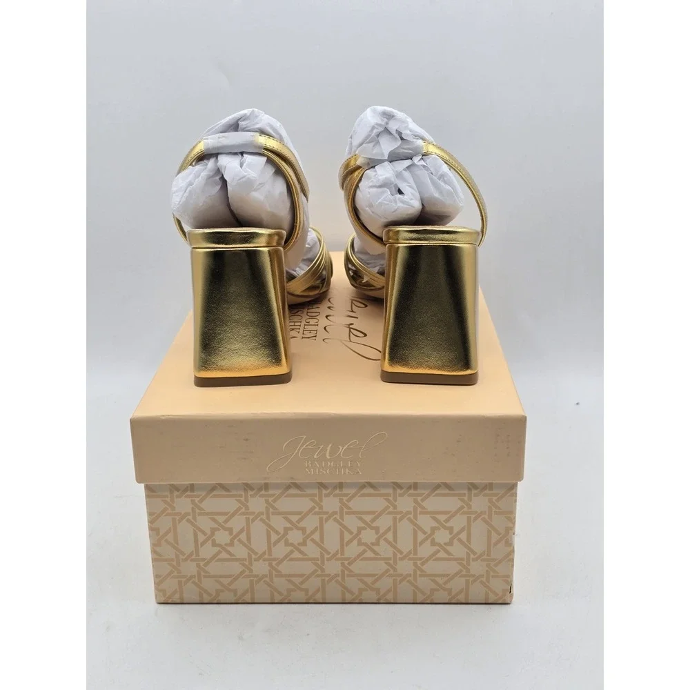 Badgley Mischka this listing
